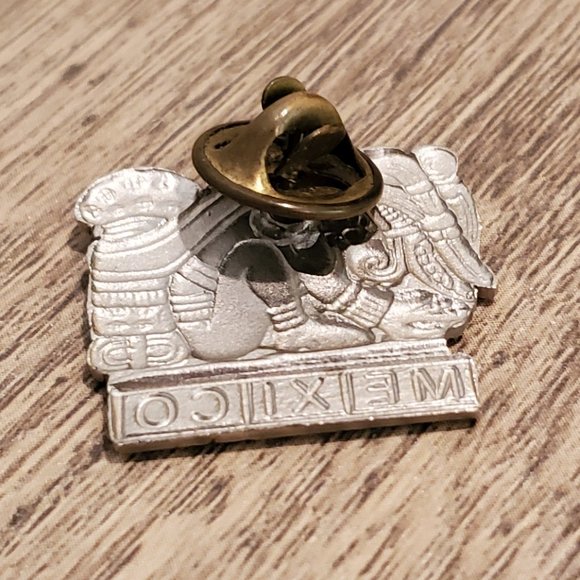 Silver Aztec Mexico pin - Picture 2 of 2